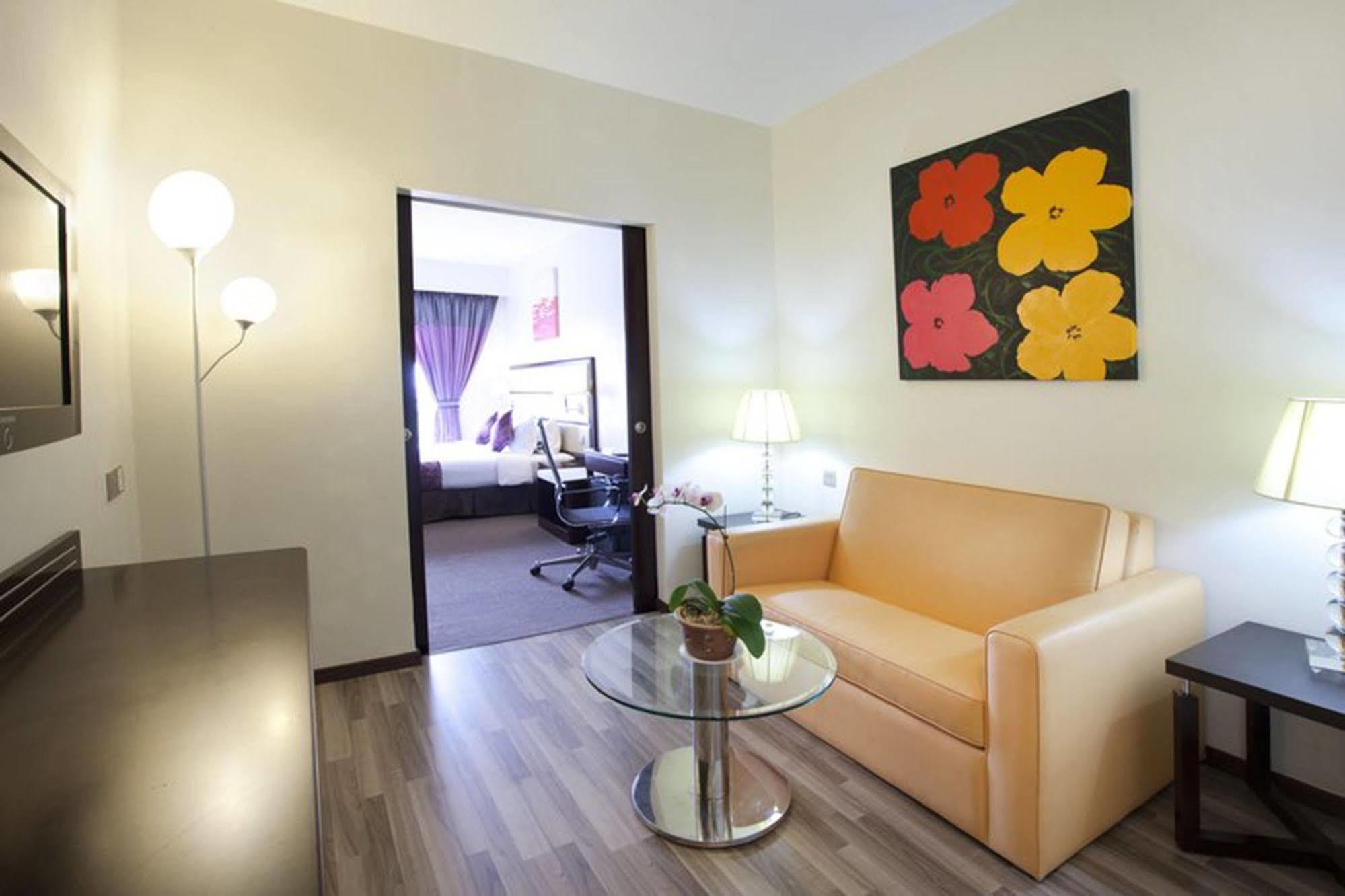 Silka Johor Bahru Hotel Kültér fotó