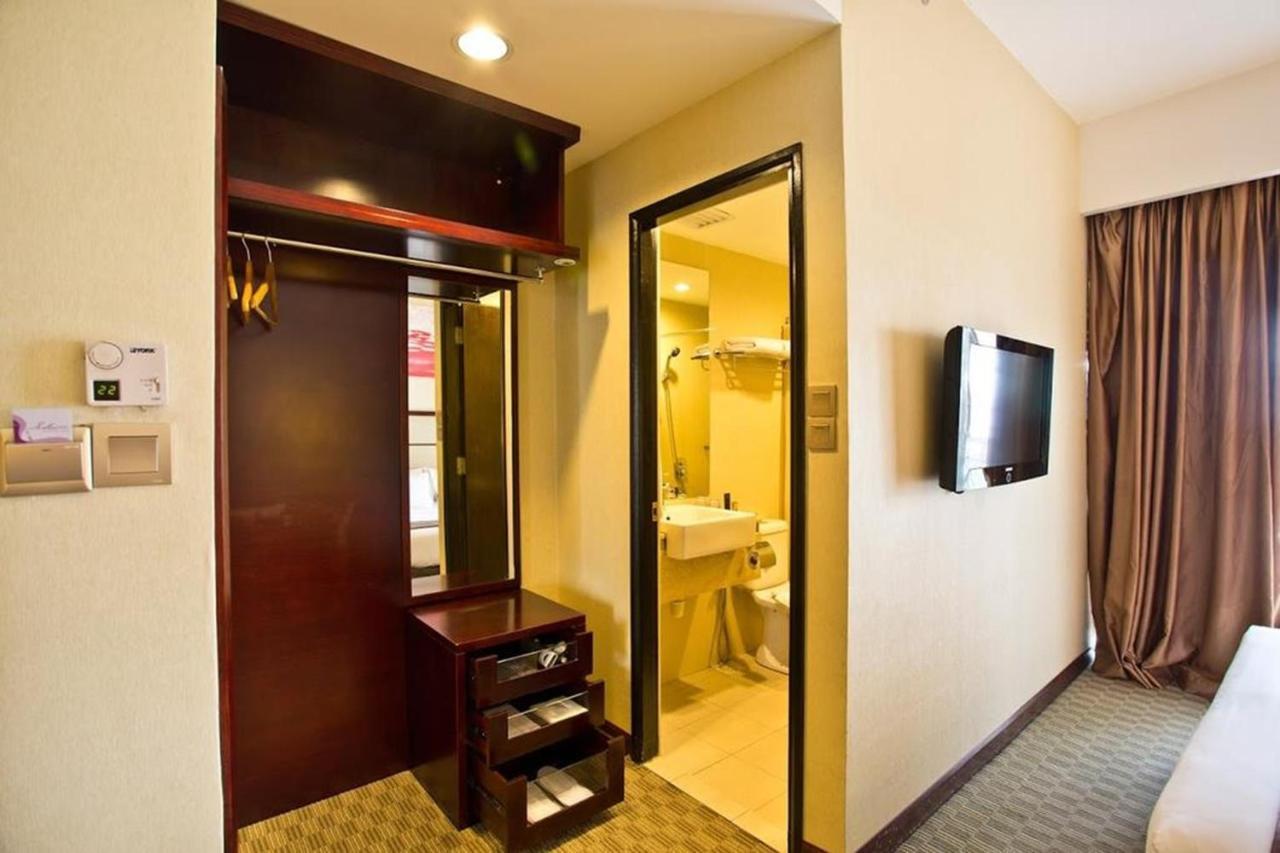 Silka Johor Bahru Hotel Kültér fotó