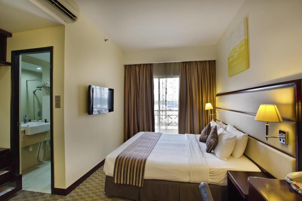 Silka Johor Bahru Hotel Kültér fotó