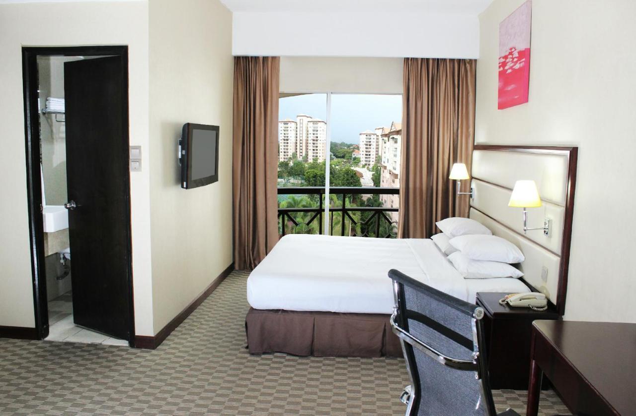 Silka Johor Bahru Hotel Kültér fotó
